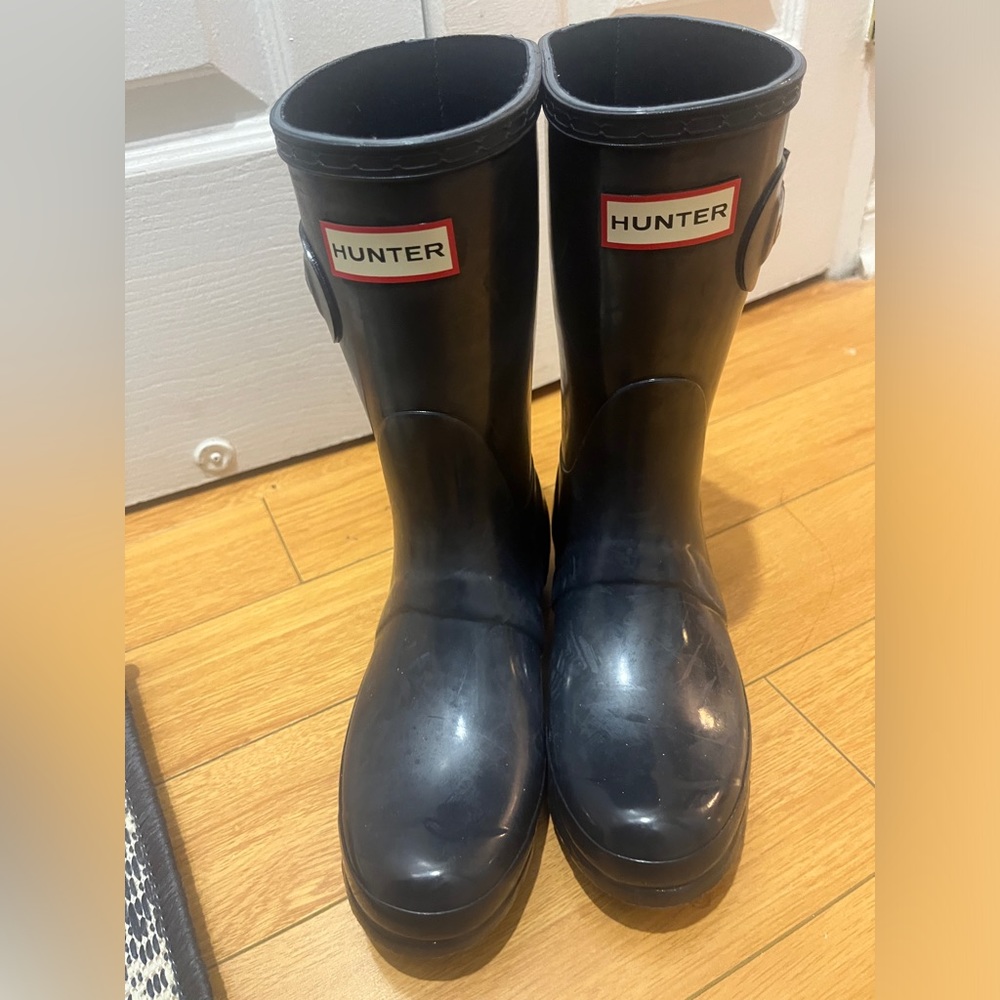 Hunter boots size 6 (never been used)